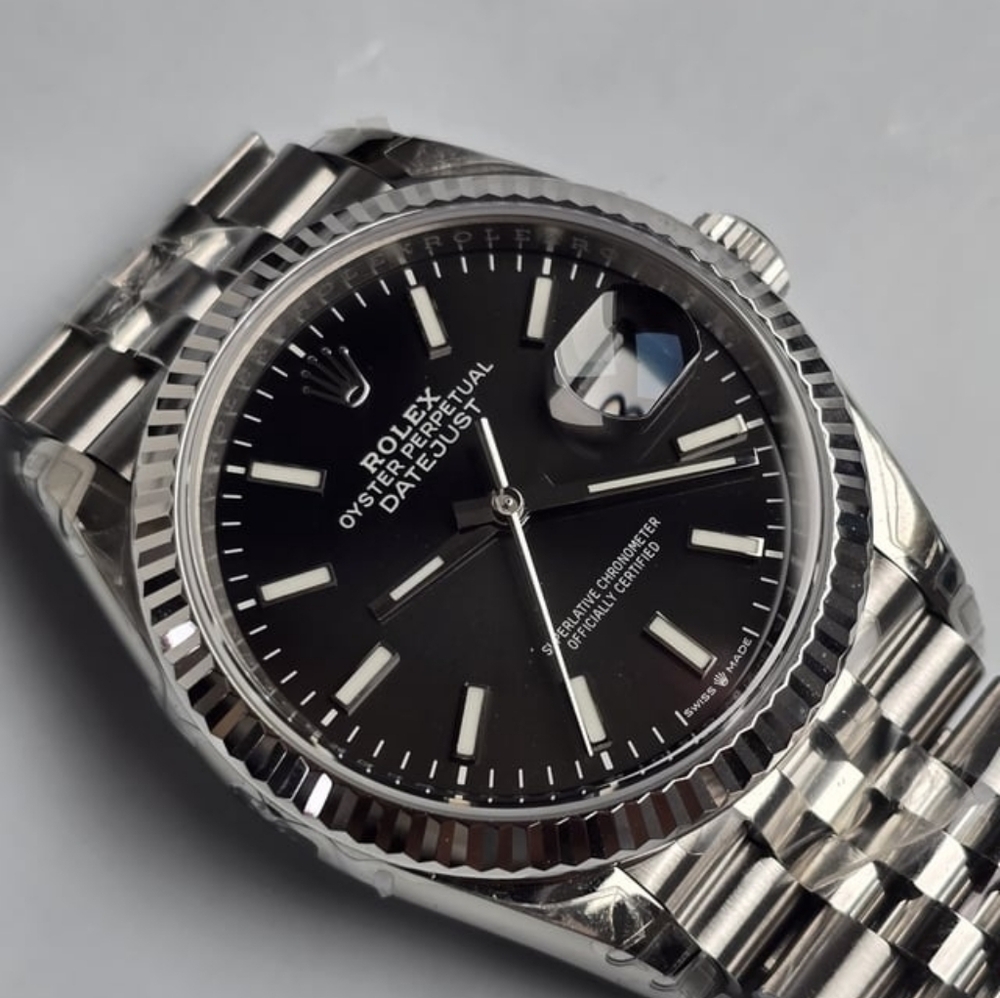 Watch - image 11